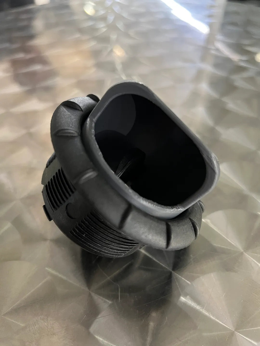90 Grad Adapter für die Auslässe einer TRUMA Standheizung