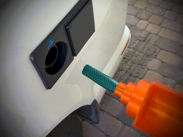 Passgenauer Wasser Trichter für VW California